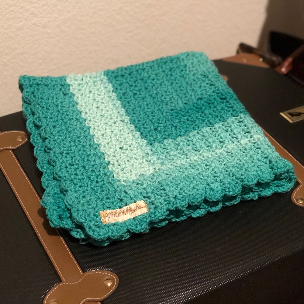 Small Baby/Pet Throw Blanket